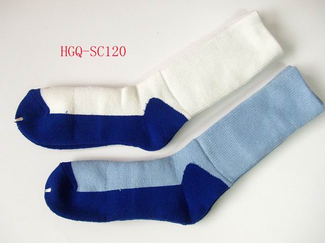 <img src='../manage/Upload/Pic/201237142434311.jpg' width='400' style='border:3px solid #EEEEEE;'><div align=center>Name:OUTDOOR SOCKS,No.:2030288,Price:0 元</div>